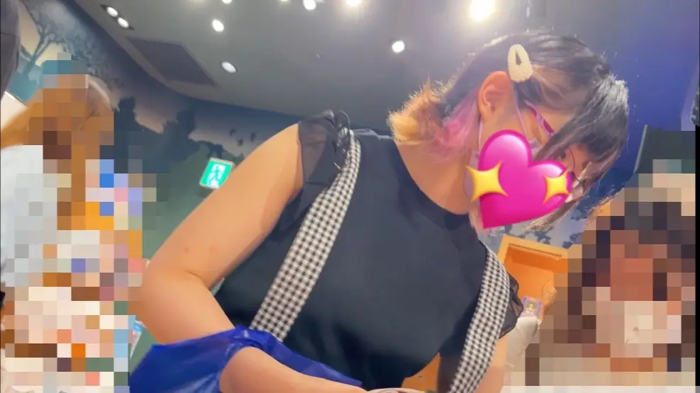 巨乳メガネっ子ちゃんは涼しげなキュロットミニから安易に見えちゃうピンクの生Ｐ！ JD39S-4K