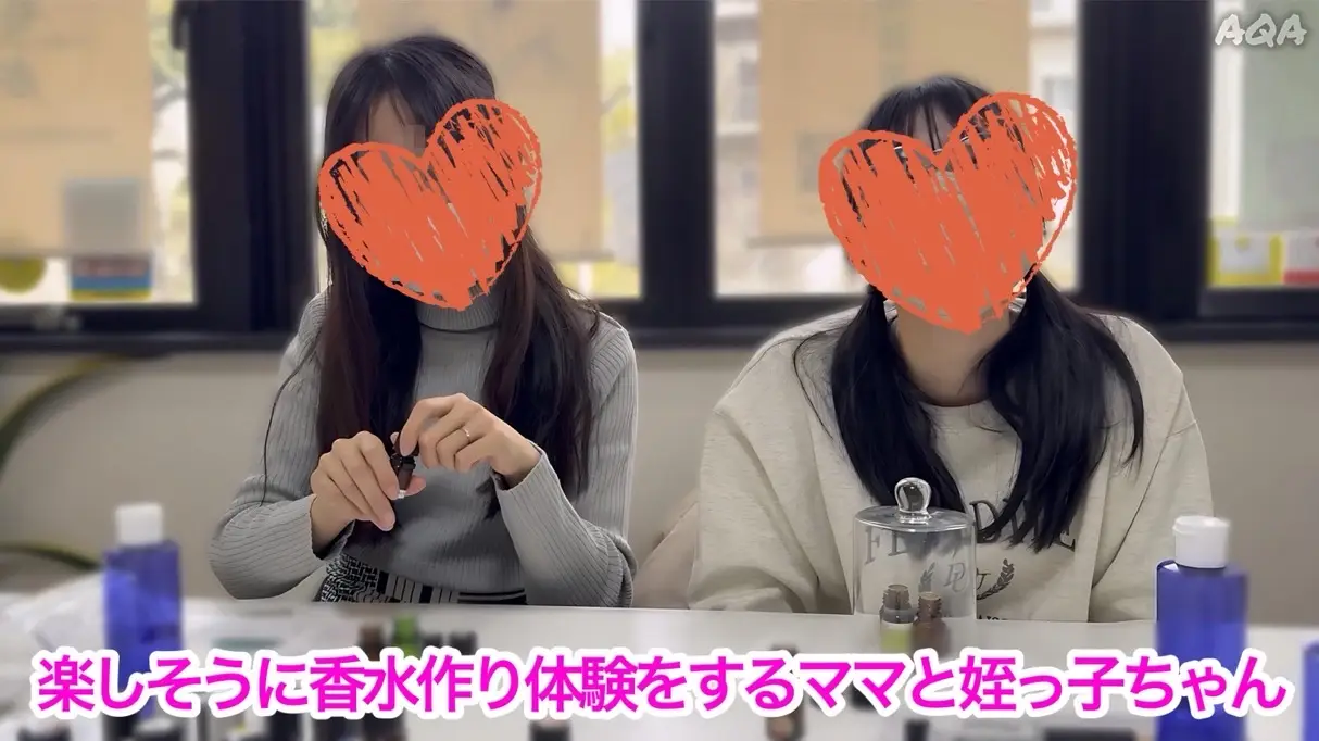 【ママと香水作り体験と日帰り温泉】ママがシャワーオナ⁉︎洗髪中の裸体にブッカケ‼︎〜ママに吸うやつ当ててみた〜