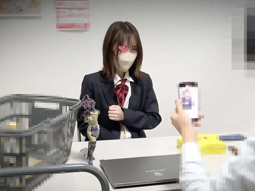 ④カースト上位の生意気J●お仕置きチカン。スーパーのバックヤードにて【隠しカメラ編(前編)】