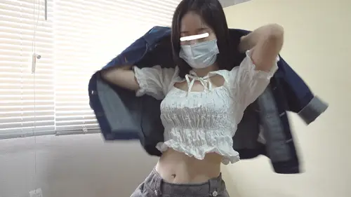 【一般外来/2画面】桜色乳首が感じまくり！アナウンサー志望な見た目なのに喘ぎを我慢する敏感おっぱい！