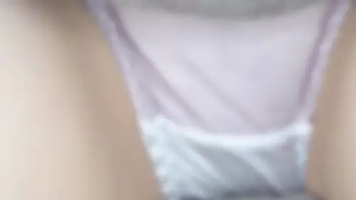 【一般外来/2画面】桜色乳首が感じまくり！アナウンサー志望な見た目なのに喘ぎを我慢する敏感おっぱい！