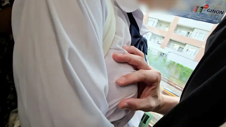 痴かん狂信者 #129【★6】巨乳ツインテ娘、ブラウスの上から胸の膨らみタッチ、ボタン外してブラ下げ生乳揉み＆乳首コリコリ責め