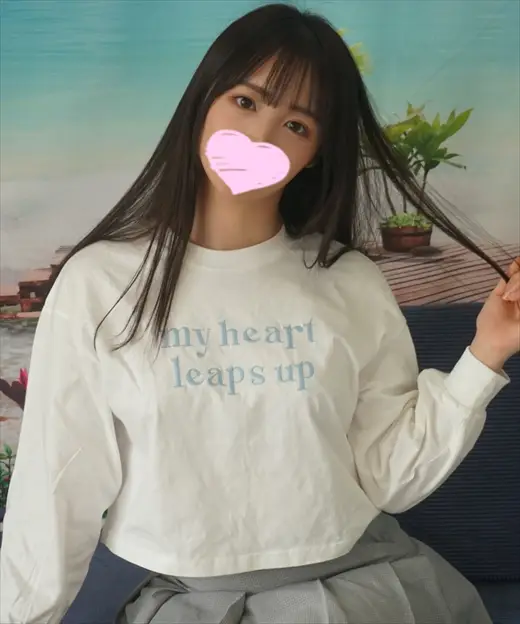 プレビュー画像:韓国アイドルみたいにかわいいのに1年以上エッチしてない純粋女子大生の食い込みおパンティ