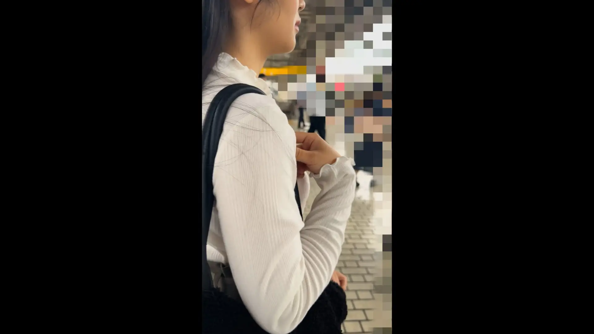 [乗車記録197] 読書好き風な黒髪清楚美女【ピンクショーツ・高感度許容個体】