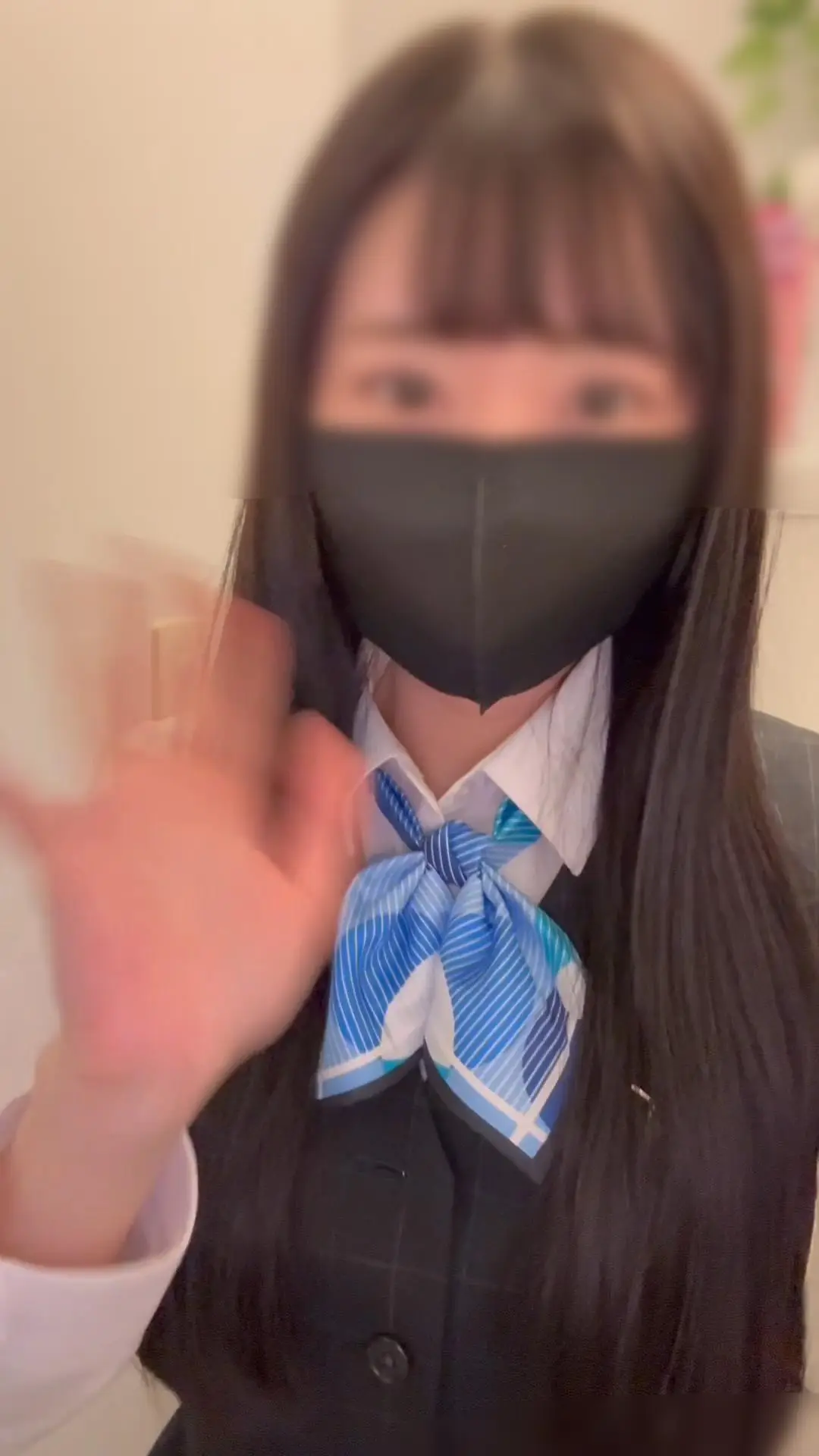 OL盗撮日記20　続・年上の彼氏と電車内で過激にイチャイチャ！？激カワ清楚系OLを電車内で盗撮【完全主観23分超撮影