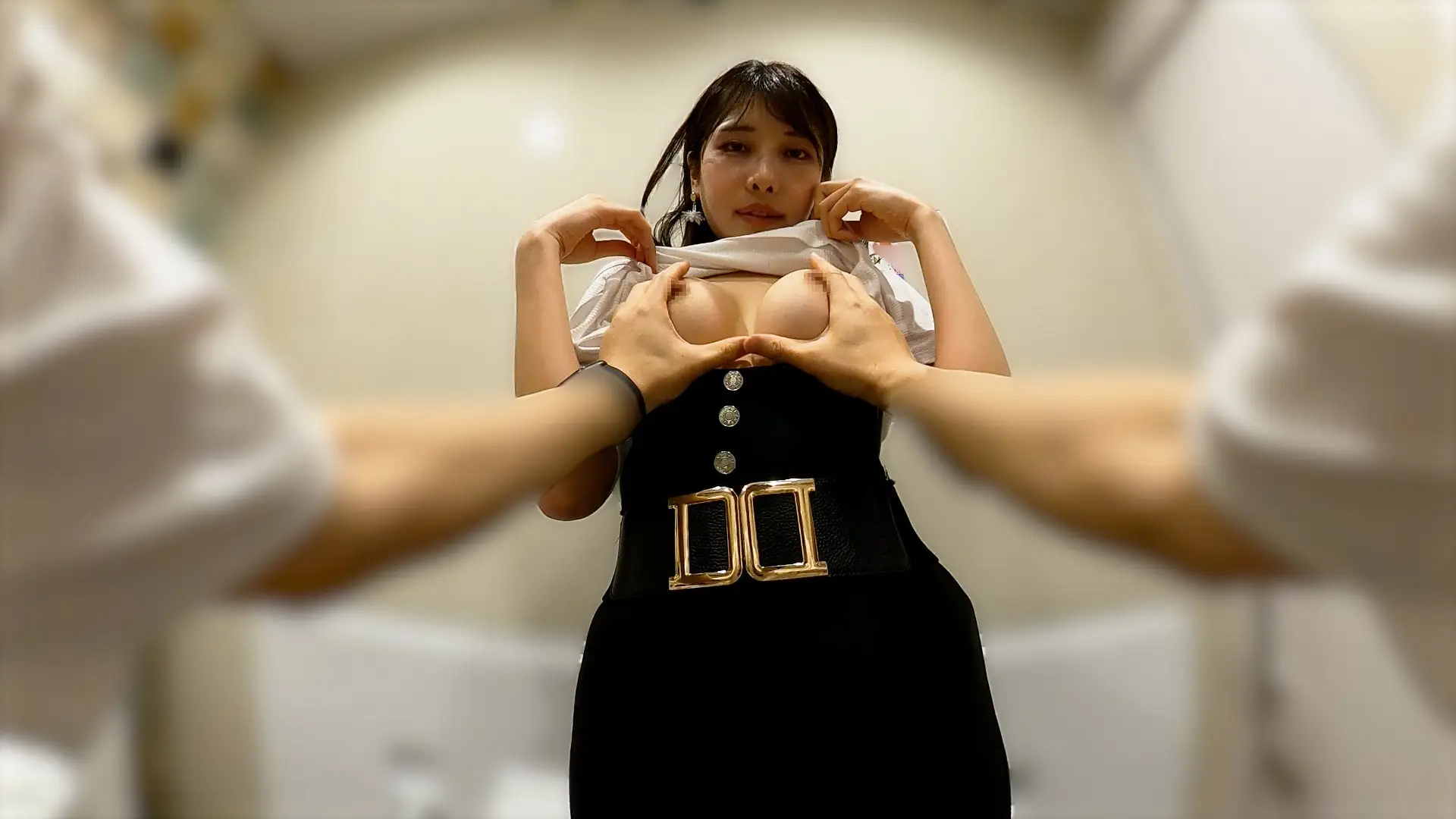 【フル顔出し】芸能級美女が勃起乳首丸出し&食い込みTバックでエロス全開!!シコリティ全振りの限界突破確定作品!!【後編】