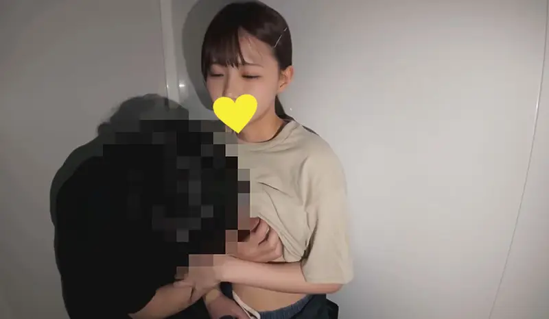 【前編】東京都H市チェーン定食カフェ/いたいけなスレンダー美少女をなし崩し生SEX/立ちバックでガチ責め