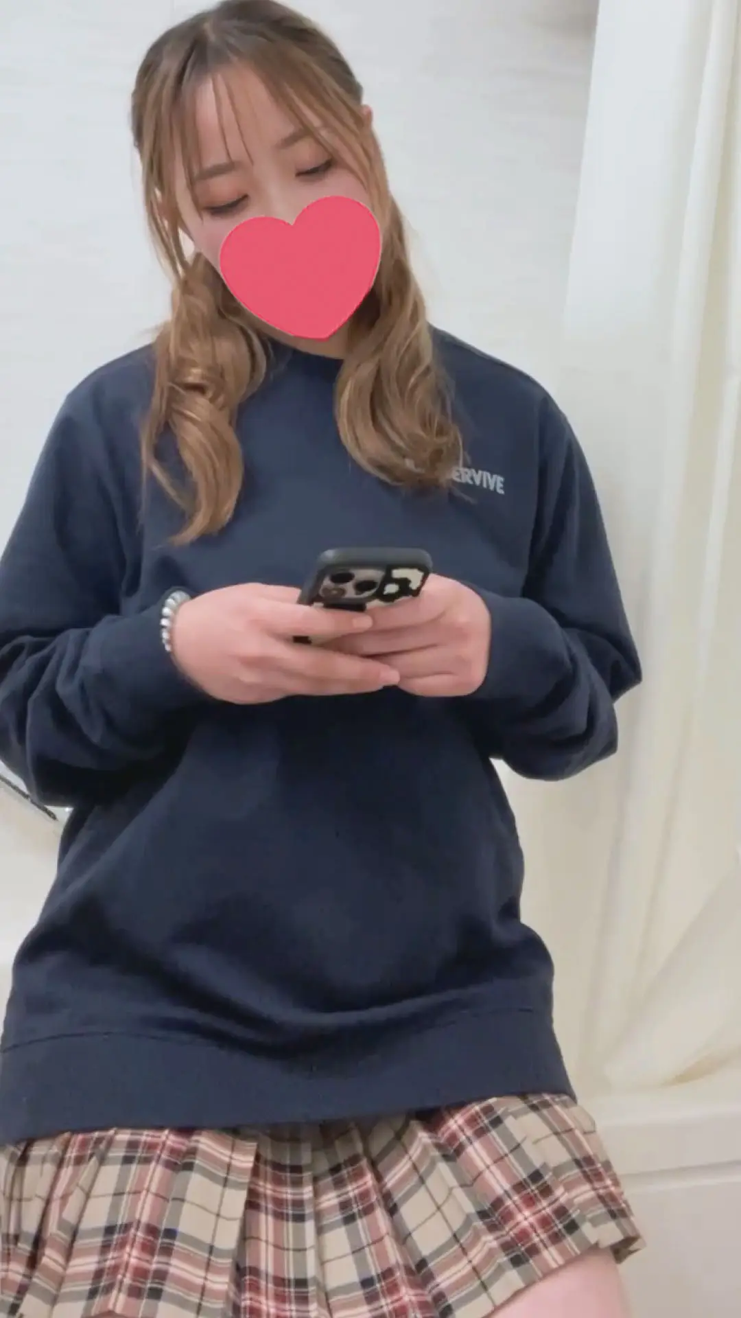 【マン汁注意】「東○愛○」バスケ部遠征先お風呂でグチュグチュ痙攣イキ