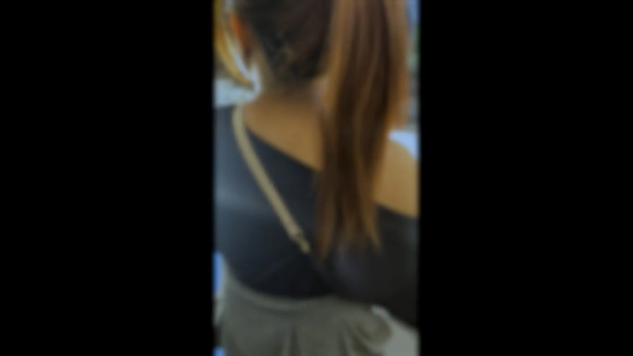 ［公然窃触/爆乳サンタの大喘ぎ］ワンショル美爆乳娘のたすき掛けパイスラ乳揉みスカパン横ずらし手マンで大喘ぎSP。