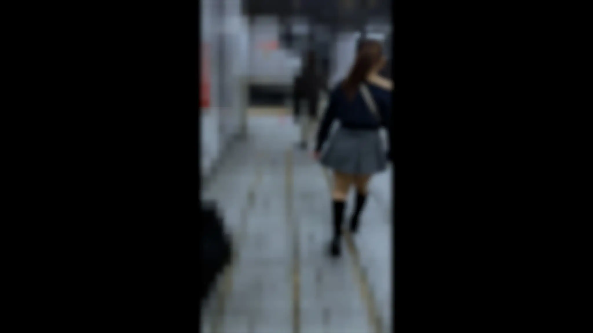 ［公然窃触/爆乳サンタの大喘ぎ］ワンショル美爆乳娘のたすき掛けパイスラ乳揉みスカパン横ずらし手マンで大喘ぎSP。