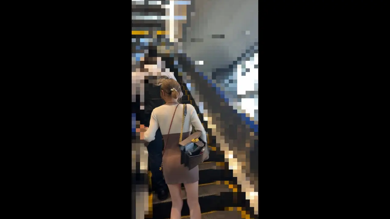 [乗車記録164]【極秘情報】快感常習犯...溢れ出すエロオーラのノーパンOKレディ