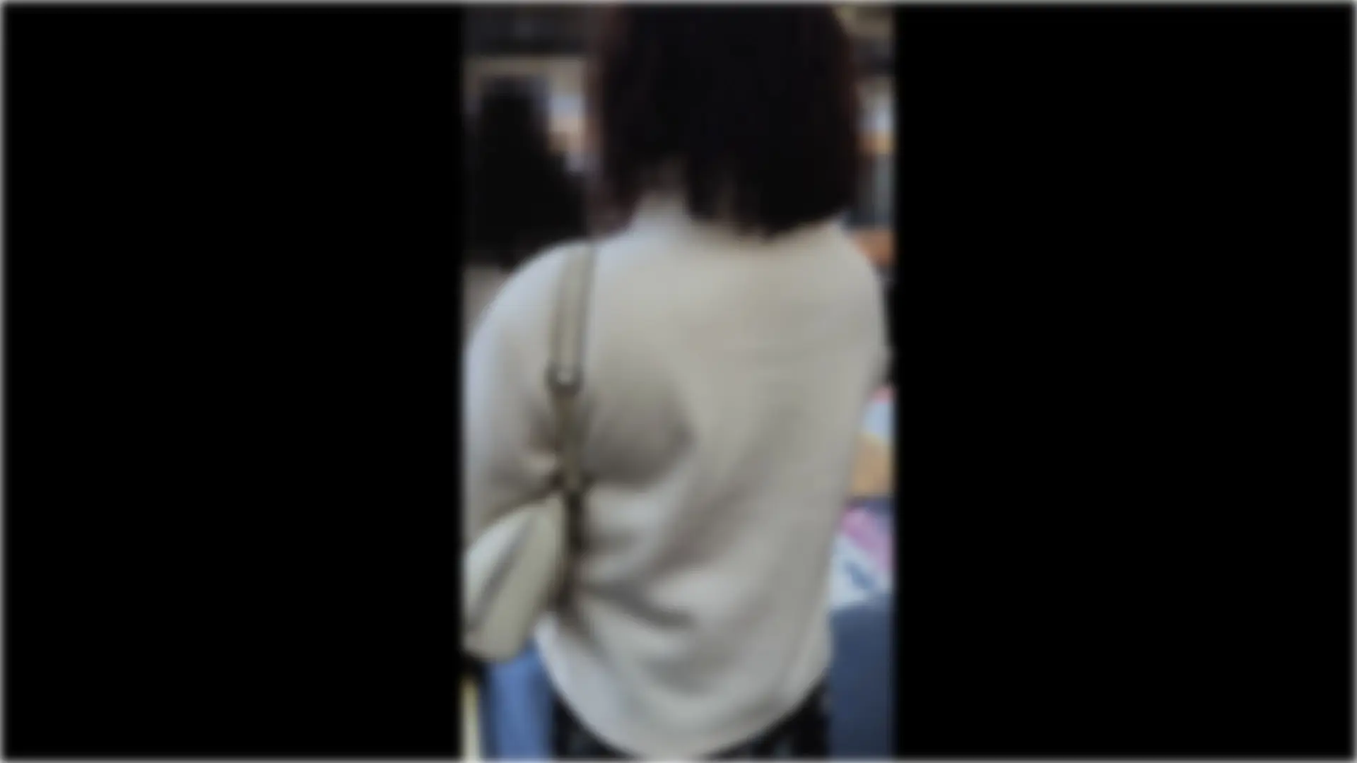 [季物]実録満員電車FILE 熟女編#001 絶対遅刻してはいけない入学式同伴。愛する吾子の傍で。