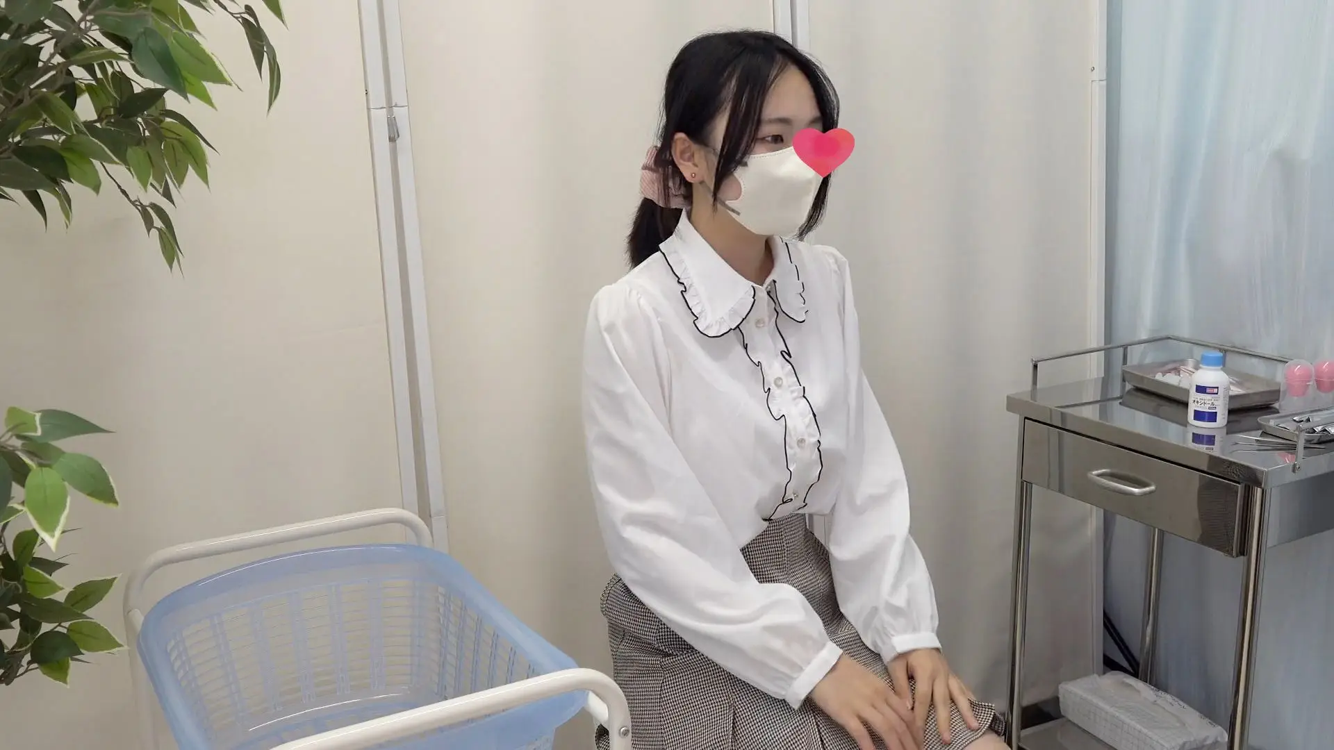【再販】【女医のペニバン診察】卑猥な特別治療の様子をお届けします:石原碧、西田実夏