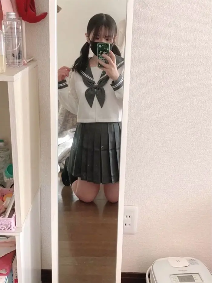 プレビュー画像:自撮りオナニーと彼氏にフェラする素人ちゃん