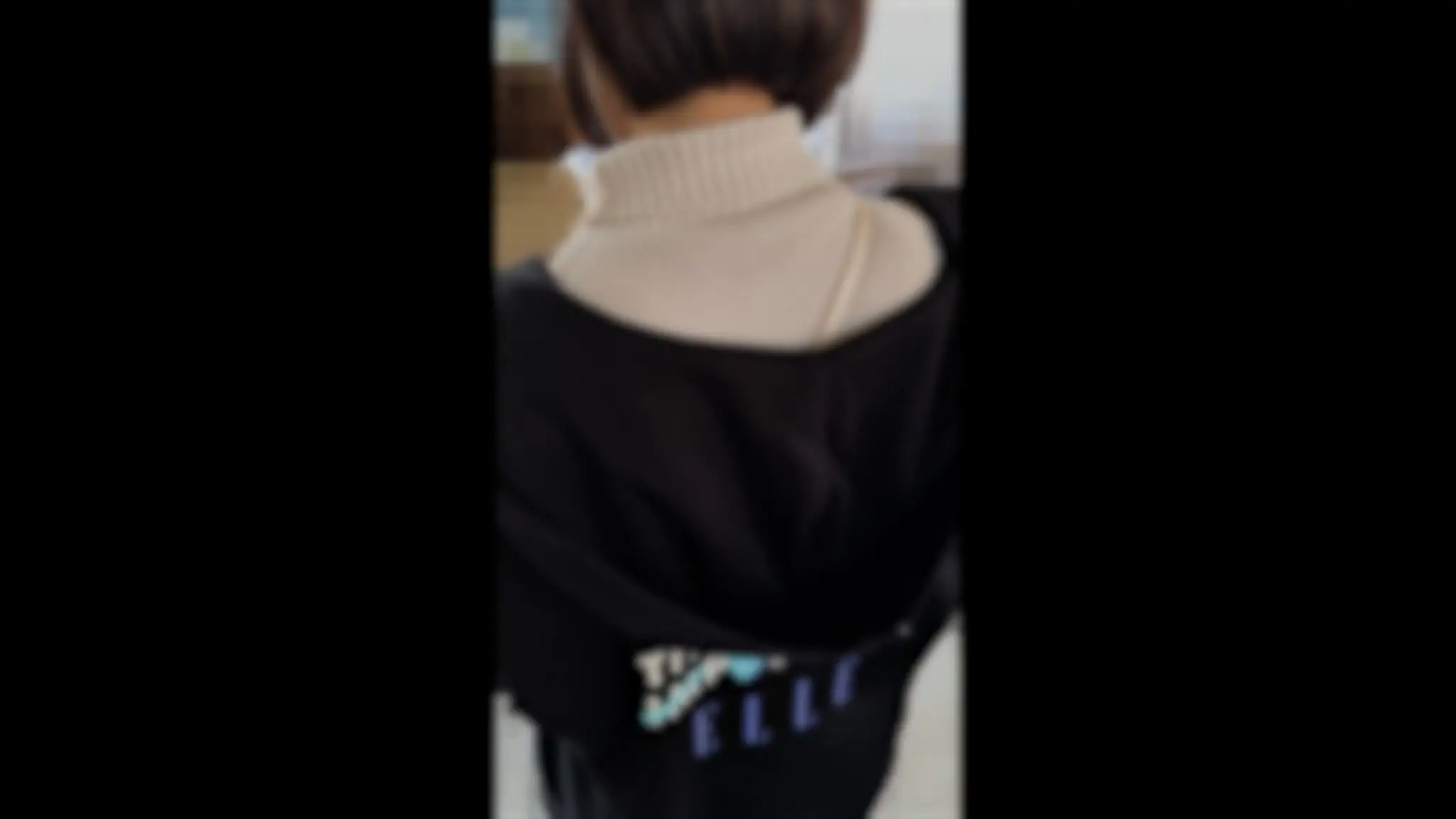 【微窃触/私服JD】賛否両論はマニア向けの証。尻アングルOnly窃触。