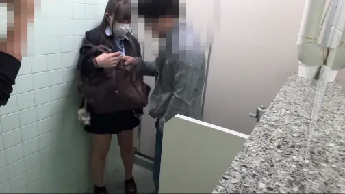 【悪手5】気弱な子を触りまくった後連れ込み生挿入