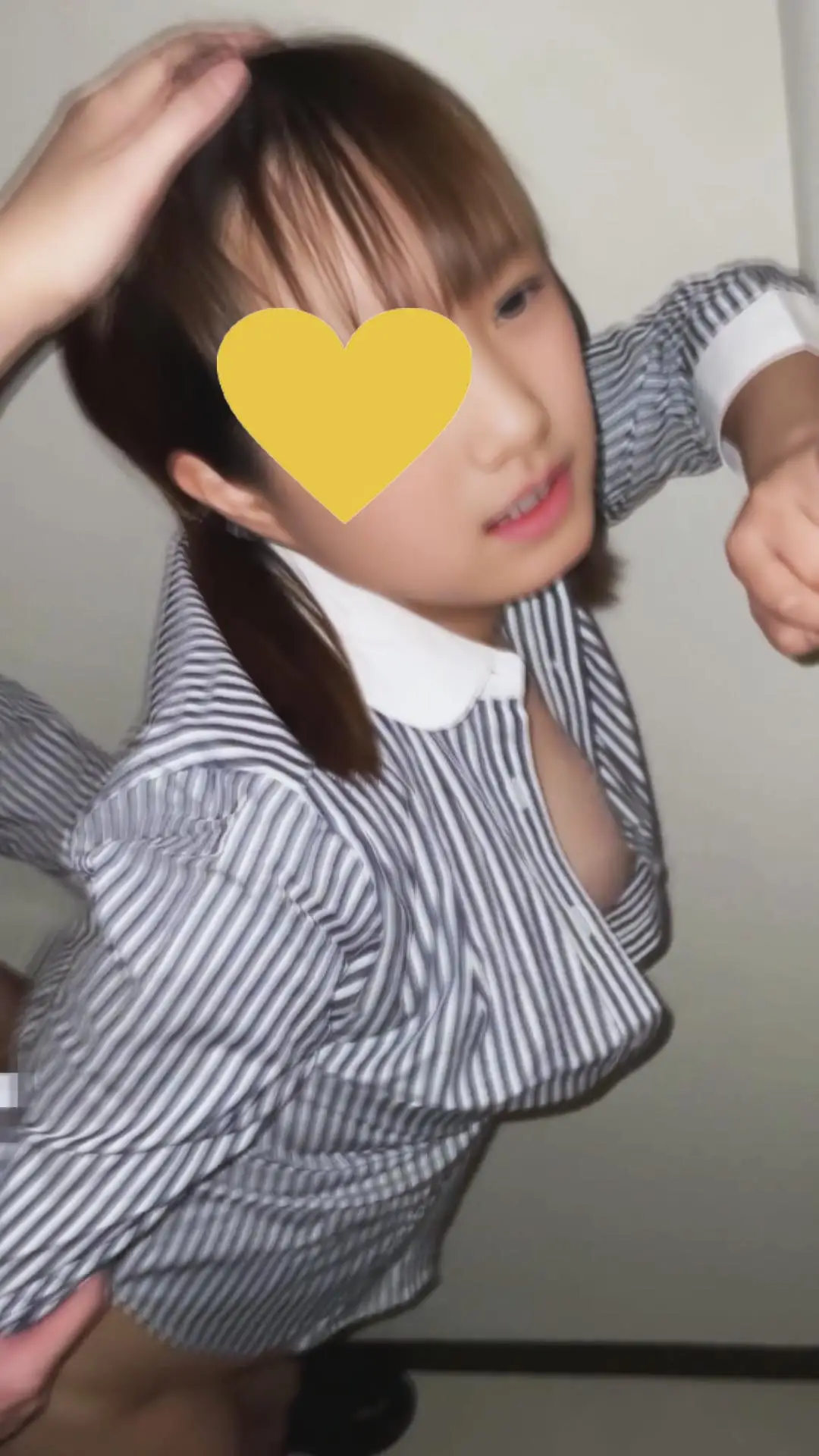 【前編】C県T市カフェレストラン/素朴美少女に無情の即ハメ美巨乳弄りまくってイラマ即ハメ