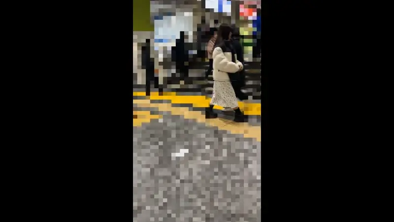 [乗車記録162/SS美女]白ダウンに花柄ワンピースの20代Tバック女。デリケートゾーン擦り付け射精...