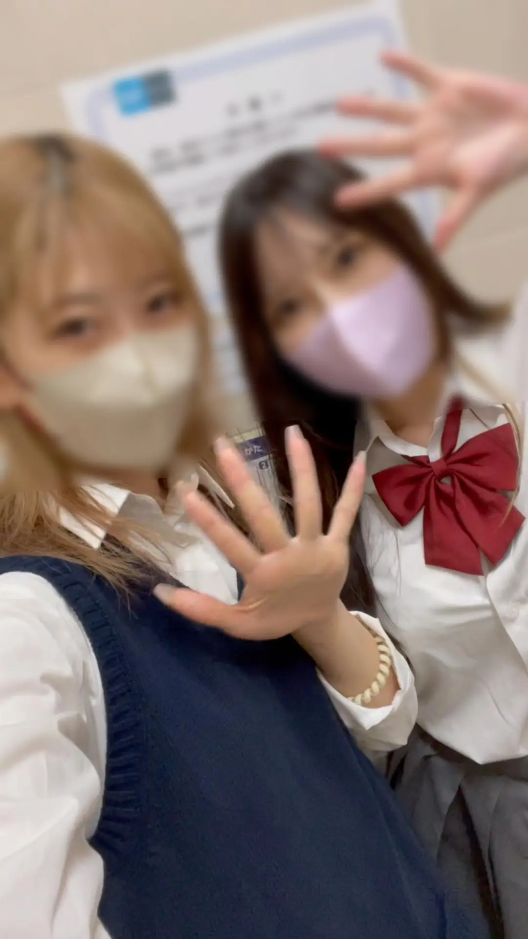 JK盗撮日記201　続・あの最強の仲良し二人組が再び登場！超美脚の二人あなたはどちら派？激カワ美脚JK達を電車内で盗撮【※25分