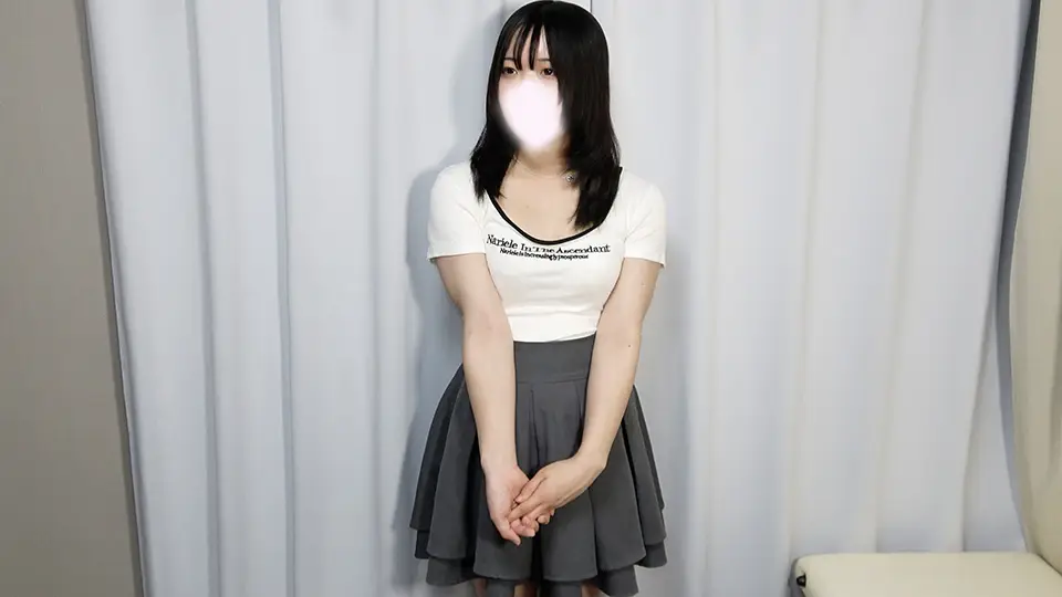 癖の強い絶頂をする美乳学生さんを整体撮影