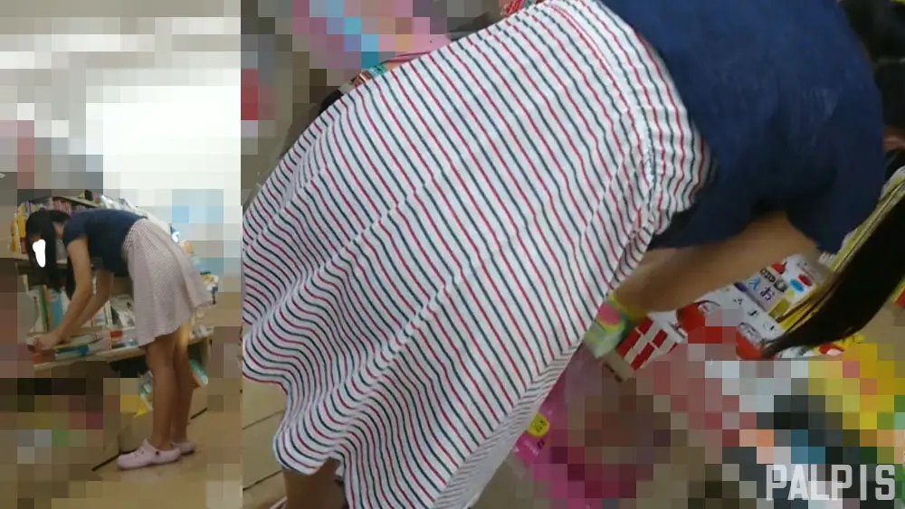 ちっちゃい女の子が嫌がるまで悪戯してパシャリ